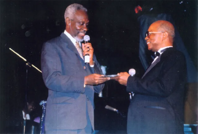 P.J. Patterson presents Lifetime Award